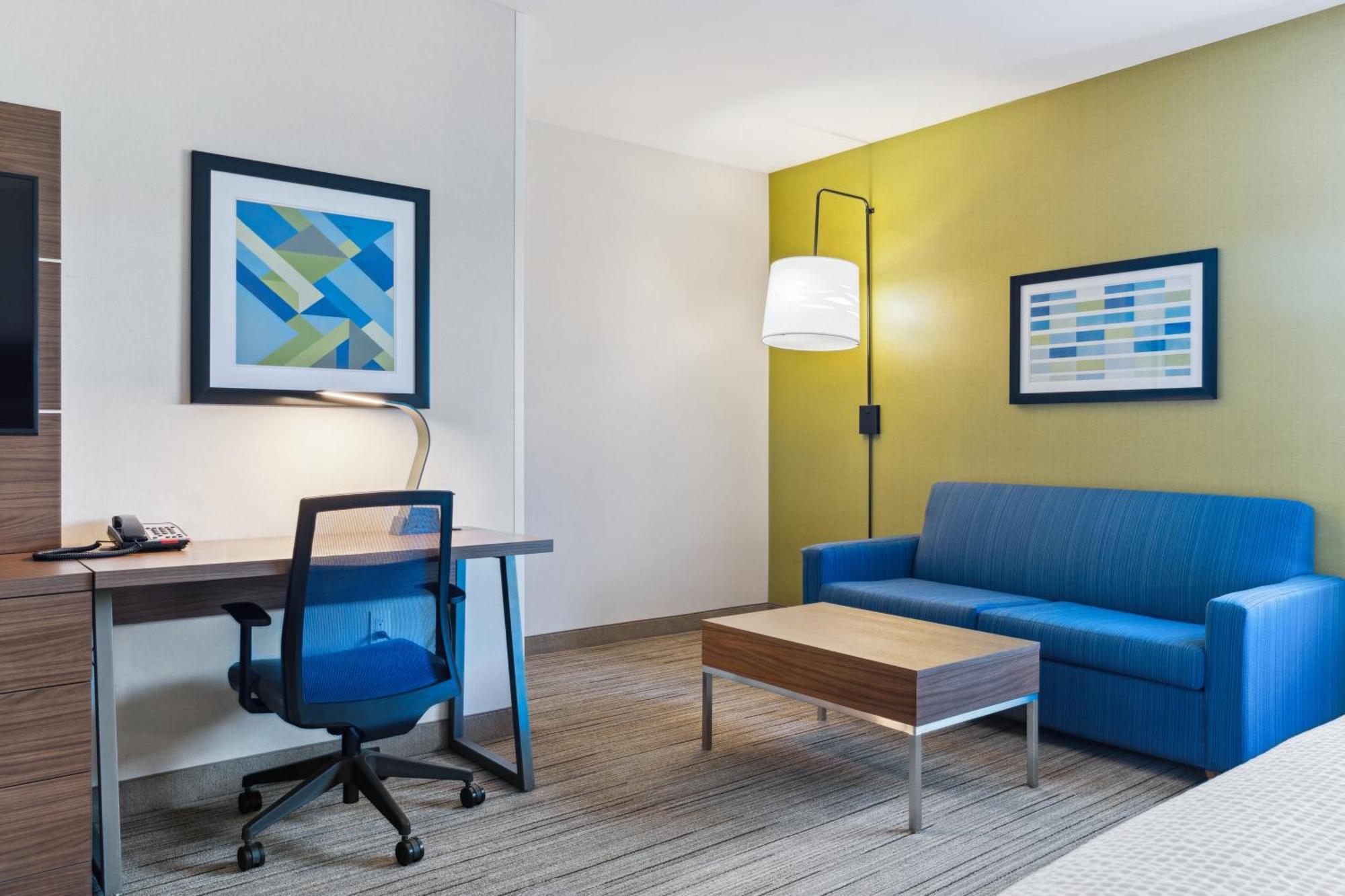 Hotel Express & Silicon Valley By Ihg 3*