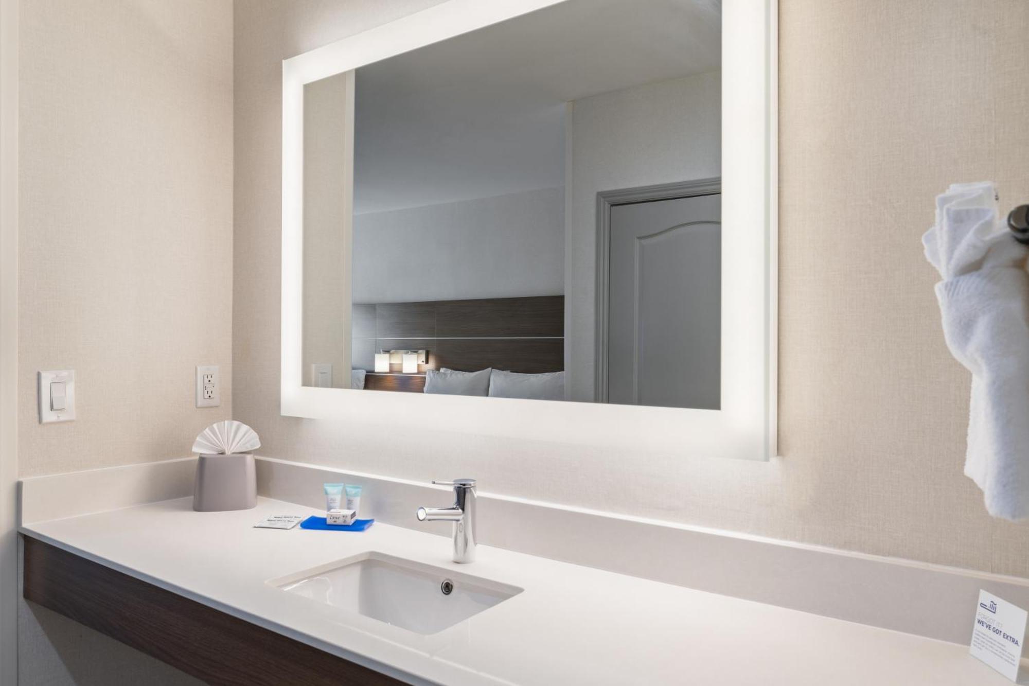 Hotel Express & Silicon Valley By Ihg Mountain View