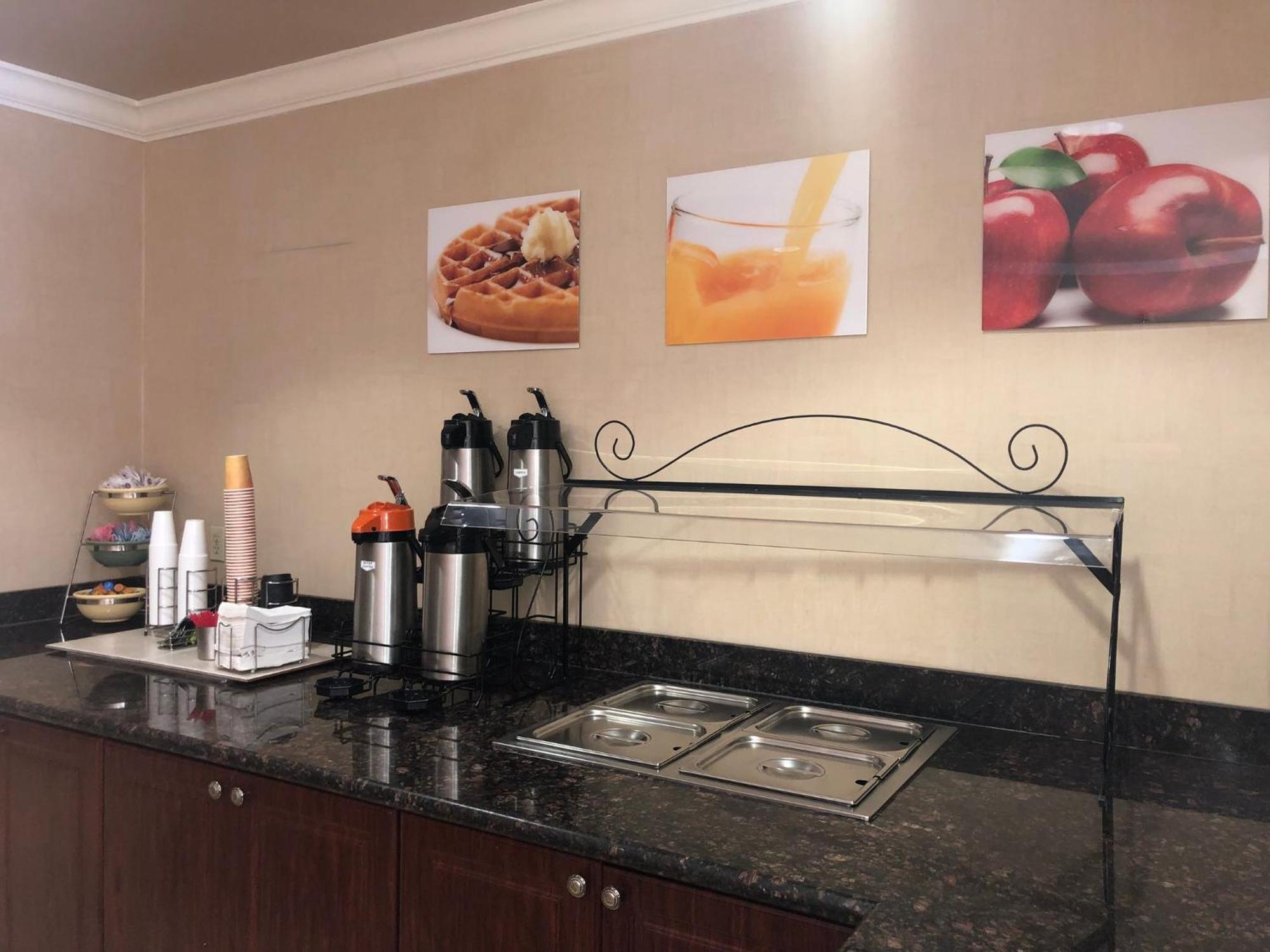 Hotel Express & Silicon Valley By Ihg