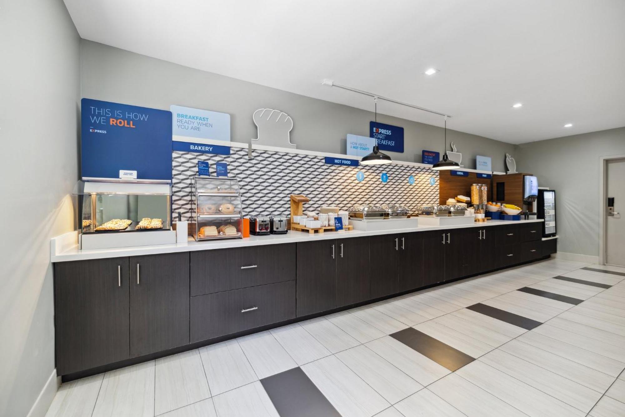 Express & Silicon Valley By Ihg Hotel
