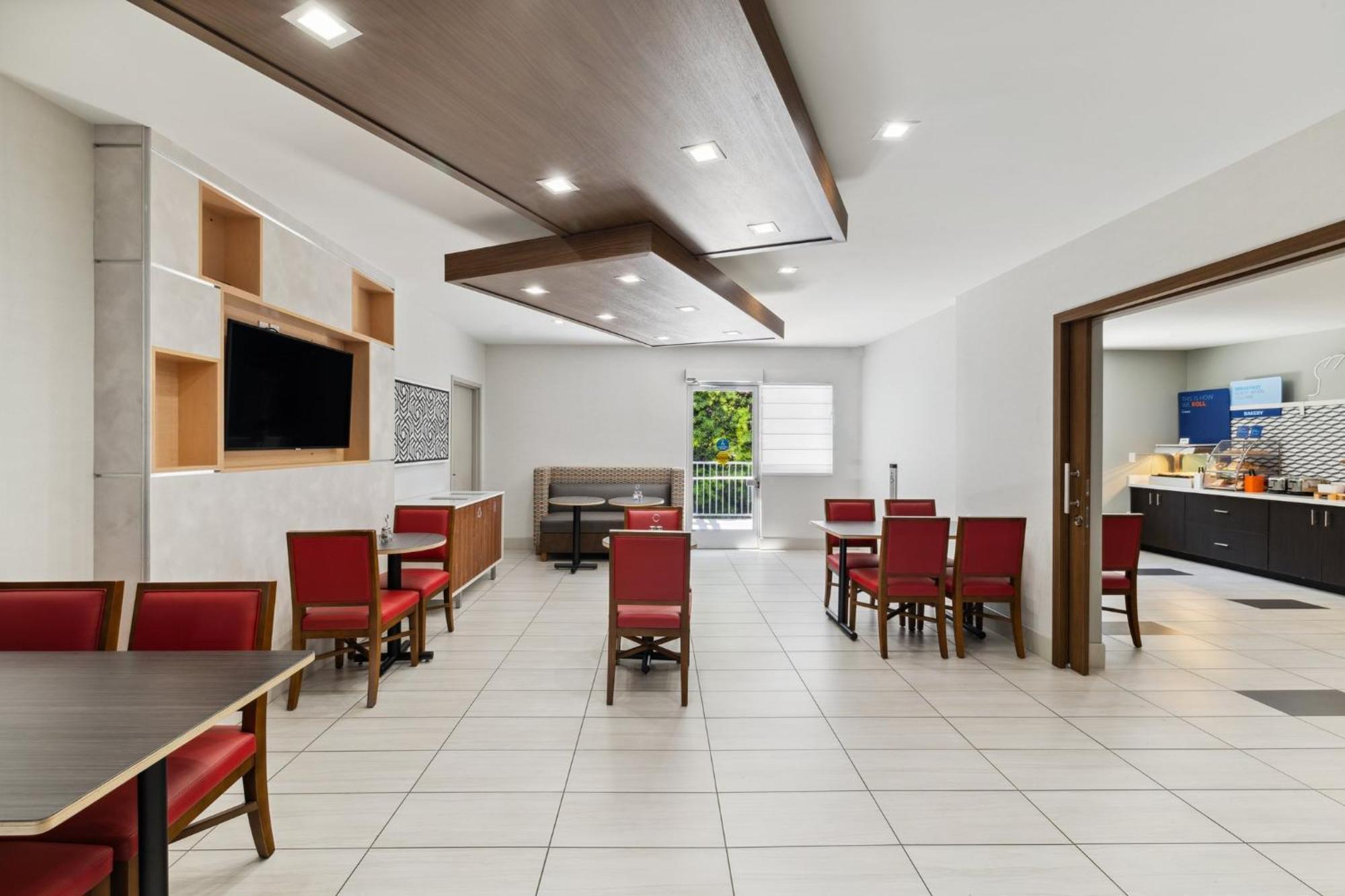 Express & Silicon Valley By Ihg Hotel Mountain View